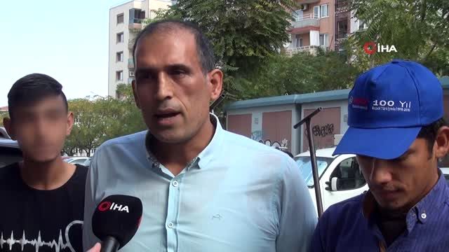 Kağıt toplayıcılarına dikkat çekmek için birlikte atık topladılar