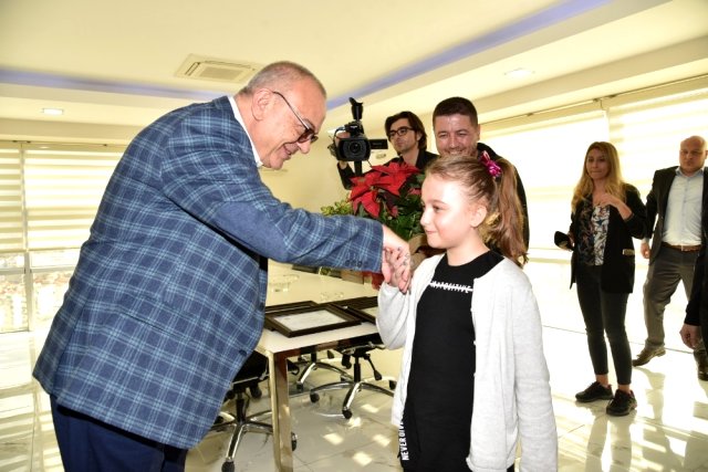 Başkan Ergün küçük Alara´yı ağırladı