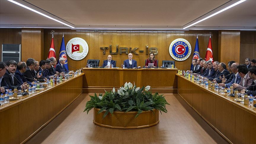 Hak-İş,Türk-İş,Disk´´Bu vergi düzeni adil değil´´