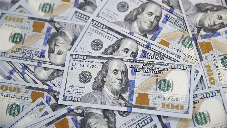 Eximbak döviz kredilerinde faizi indirdi.