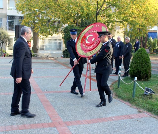 Manisa ilçelerinde 10 Kasım töreni