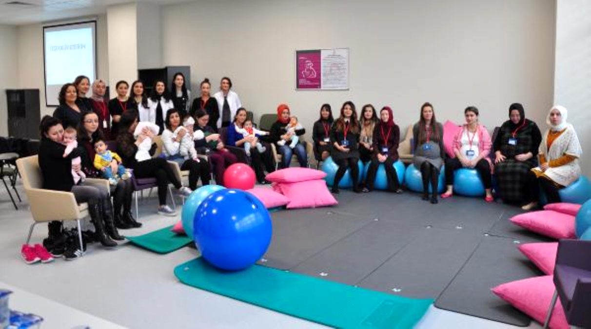 Sağlıklı doğum için annelere eğitim.