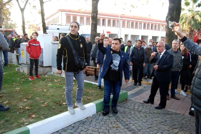 Çanakkale ve Gaziantep´de Ataya saygısızlık