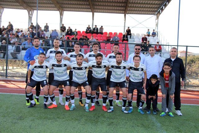 Ülküspor ilk devreyi lider kapatmak istiyor