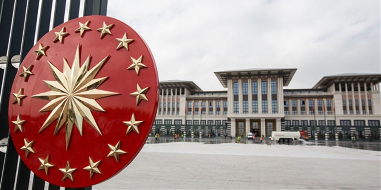 'Başkanlık' sitemi ülkeyi küme düşürdü.