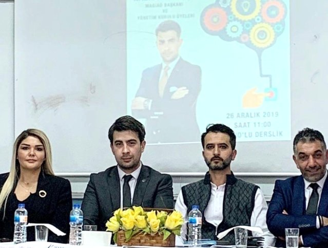 işadamlari öğrencilere girişimciliği anlattı.