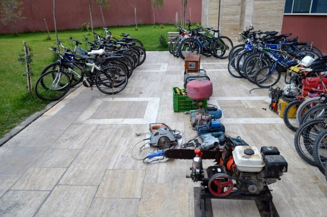 Manisa'da 25 hırsızlık yapanlar yakalandı