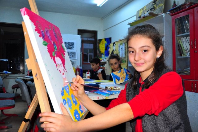 Yaşı küçük başarısı büyük.