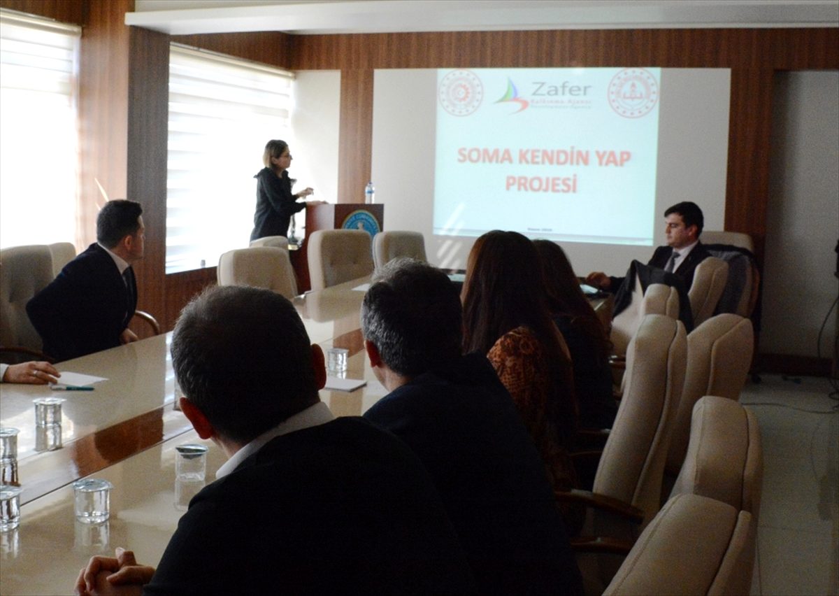 Soma' da öğrencilere kendin yap eğitimi