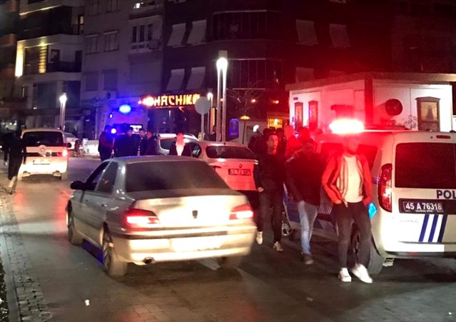 Taraftar kavgası üç yaralı