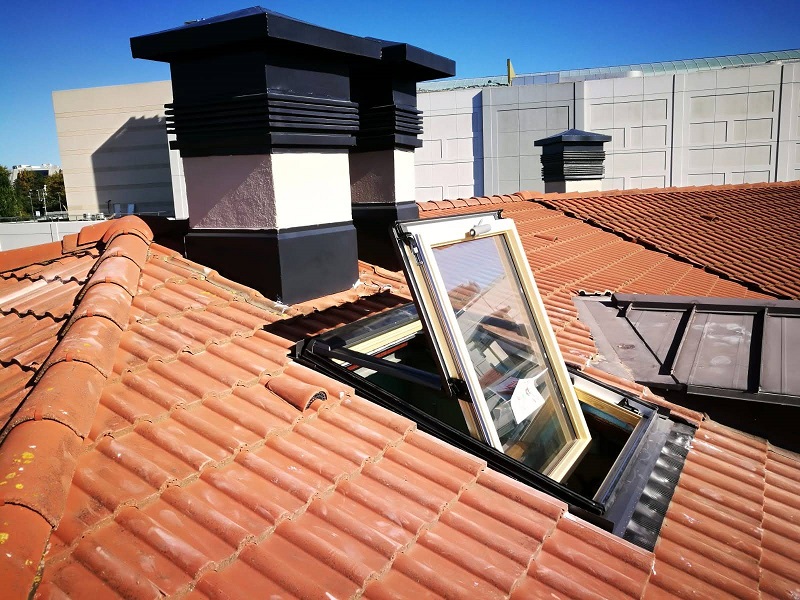 Rutubetin önleyen pencere