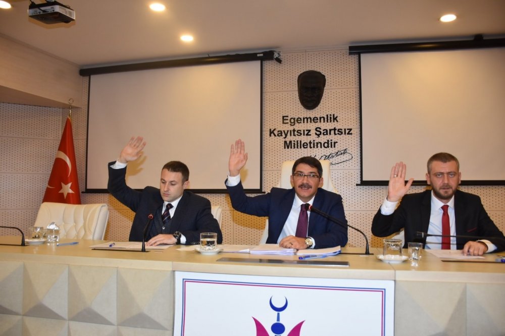 şehzadeler belediyesi taşınacak.