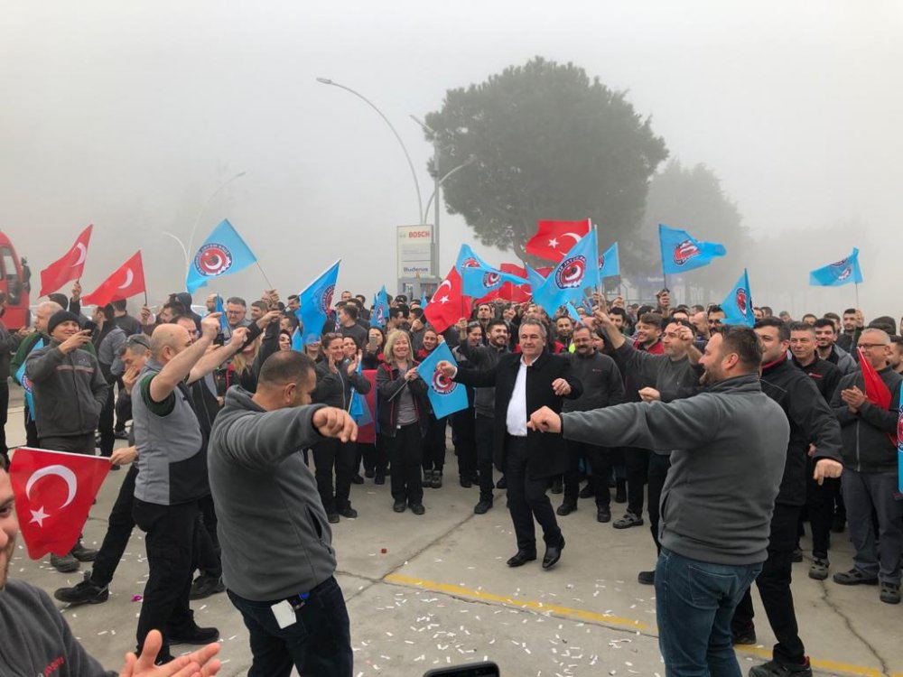 Metal iş kolunda toplu-sözleşme imzalandı.