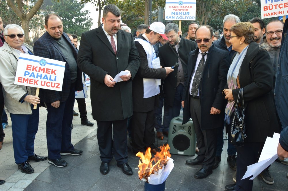memur bordrolarını yaktı