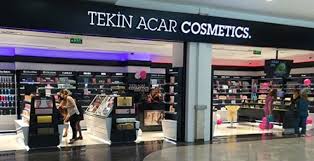 Dev kozmetik firması iflas etti.