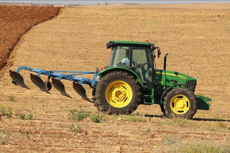 çiftçinin tarlası, traktörü ipotekli