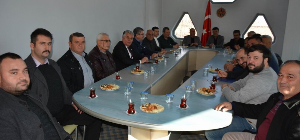 üreticilerin başkanları yollara düştü