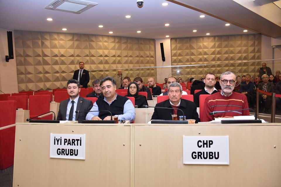 'Belediyeler ticaret hane değiller'