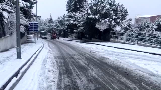 Demirci'de eğitime bir gün ara