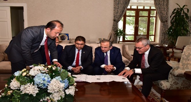 Eğitime Vali desteği