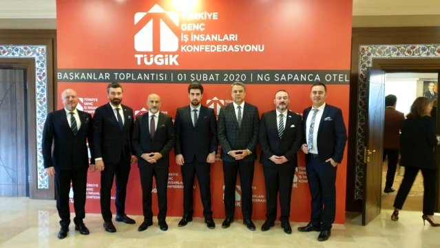 Ağırbaşlı 'Manisa'nın yatırma çekme potansiyeli var'