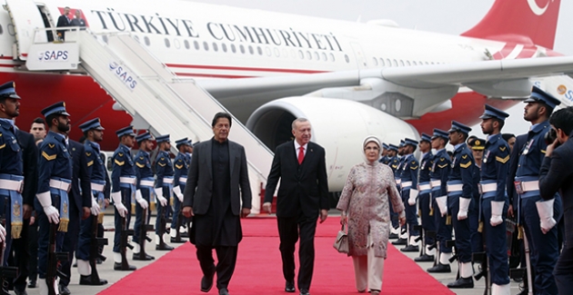 Cumhurbaşkanı Pakıstan'da