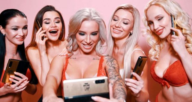 Telefonda kadınlarda çok konuşulacak