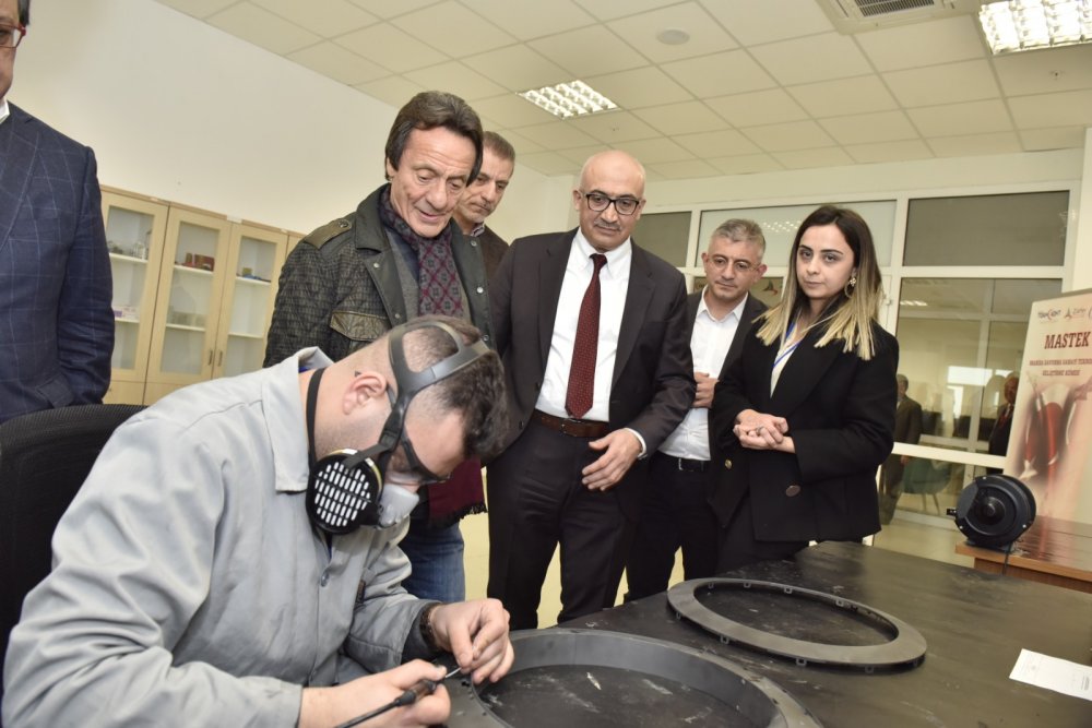 Ahmet Zorlu teknokentte