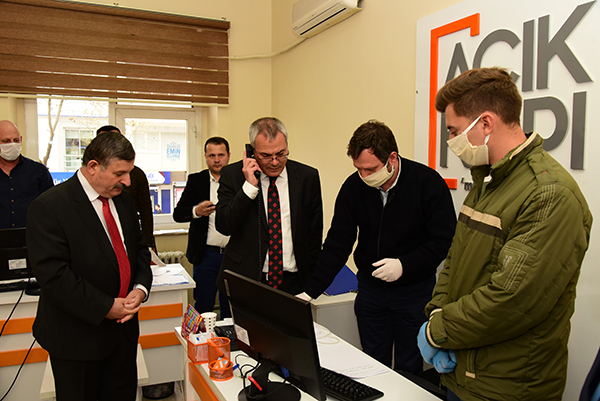 Vali Deniz vefa sosyal destek çalışmalarını denetledi