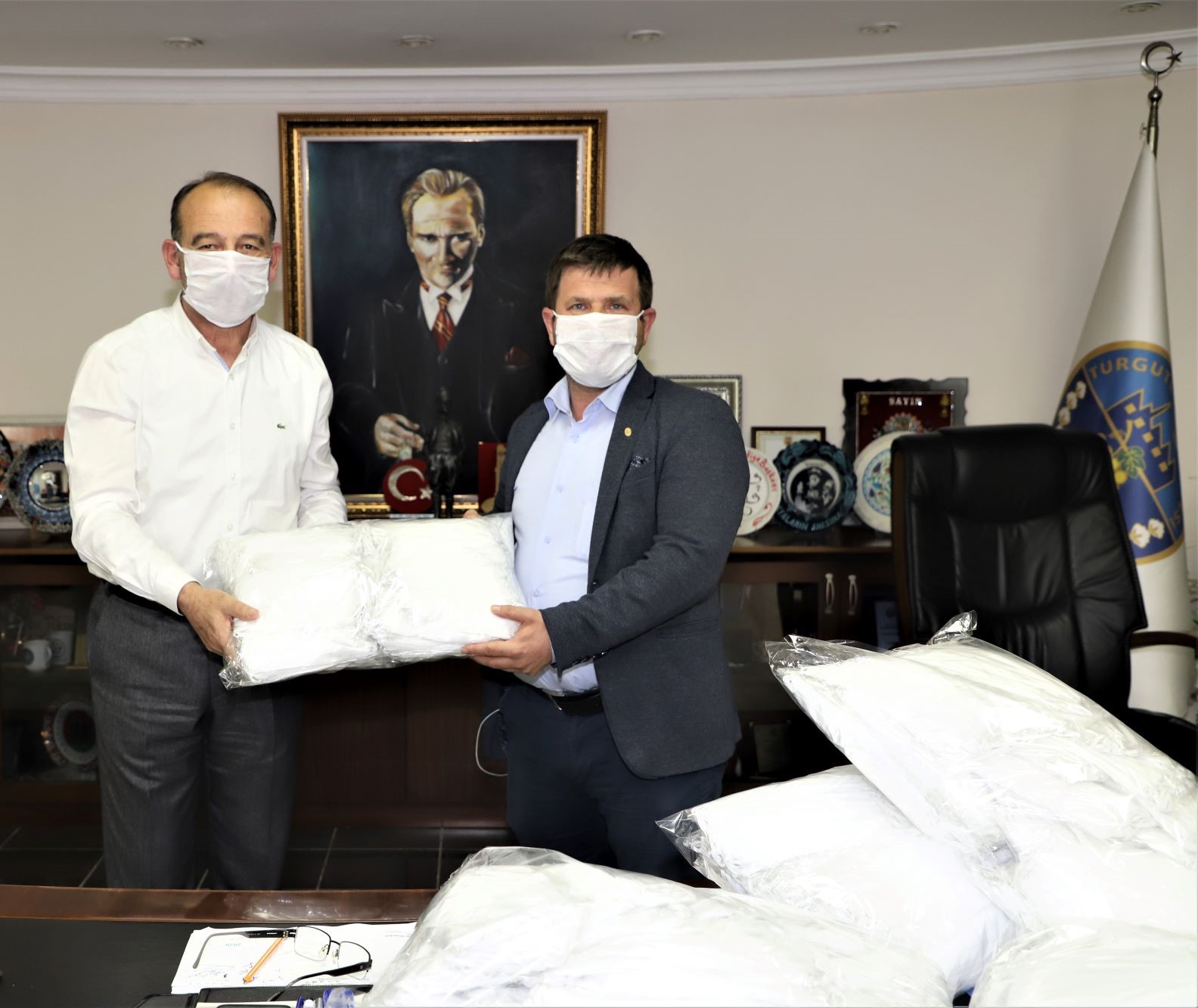 Belediyeden maske yardımı