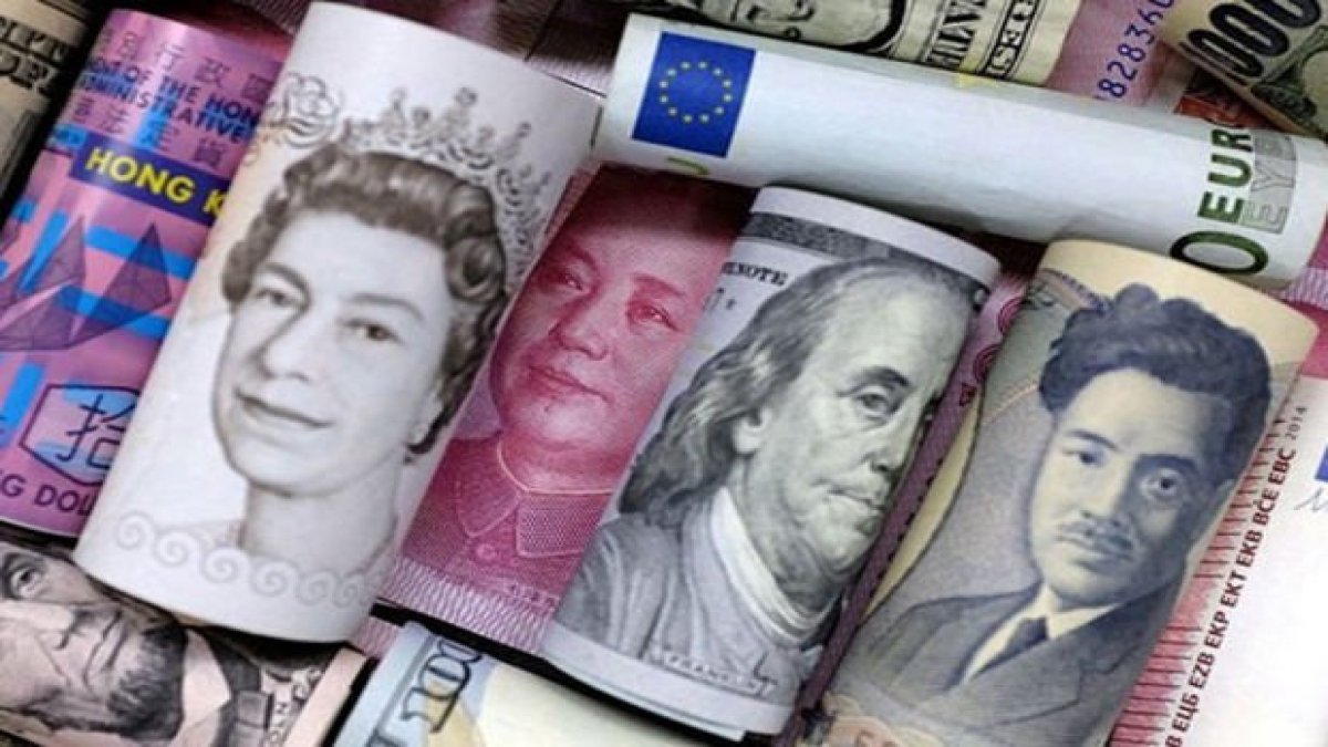 Döviz dalgalanıyor