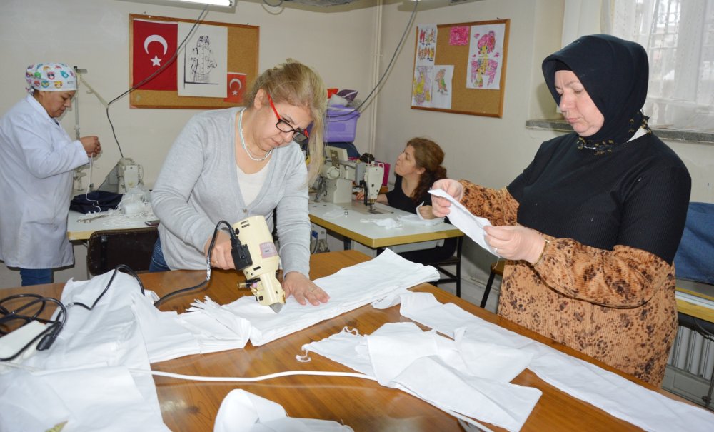Maske üretimi başladı