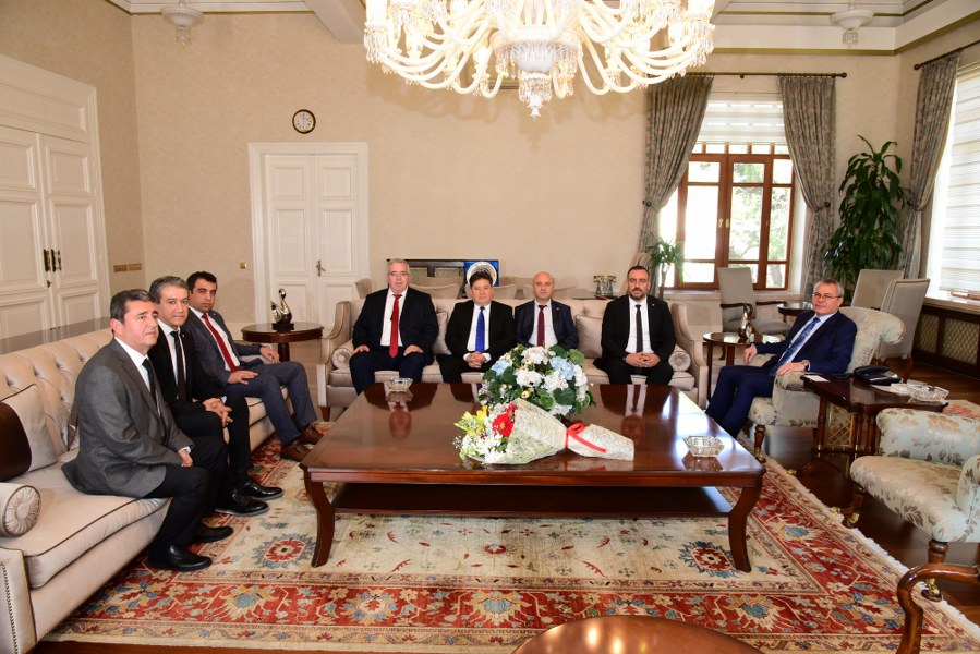 Müşavirler Vali Deniz'le görüştü.