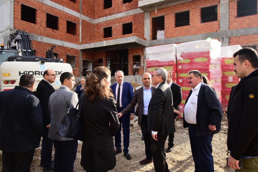 Kemal Pınar okulu bitiyor