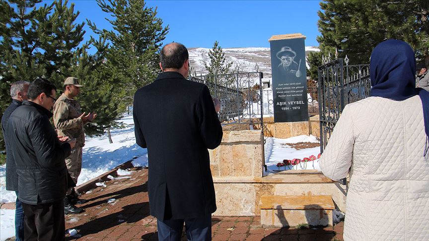 Aşık Veysel anıldı