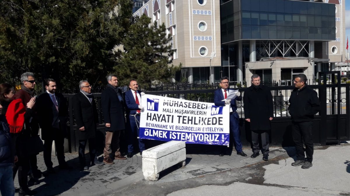 ASMMMO'dan zincirli eylem