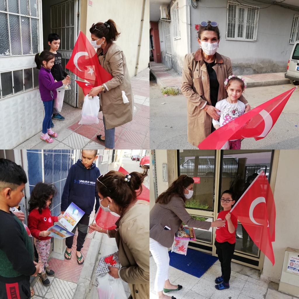 Çocuklara hediye dağıttılar