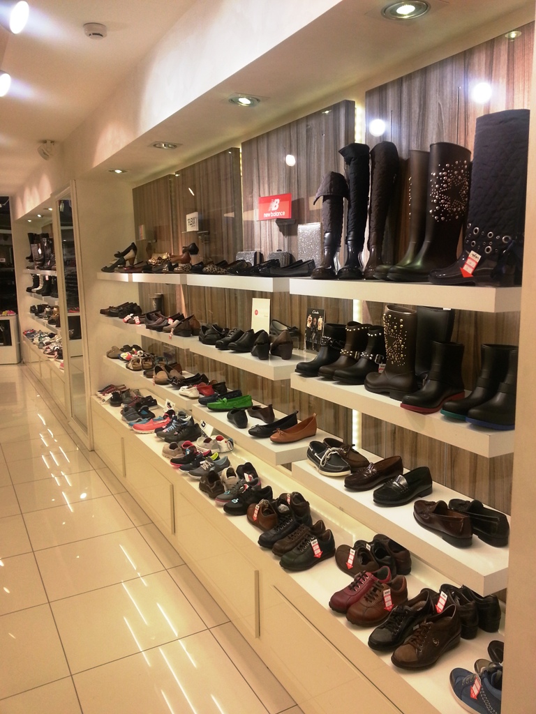 Mağazalar, müşterilerin geleceği günleri iple çekiyor