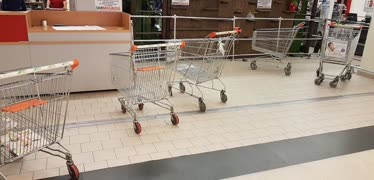 Vatandaş harcamayı kesti