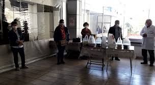 CHP'den sağlıkçılara moral ziyareti