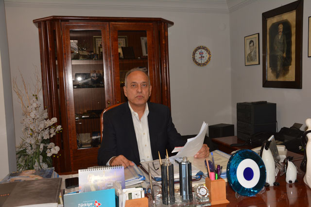 Erdayıoğlu, üyelerin ve Akhisar'ın hizmetindeyim