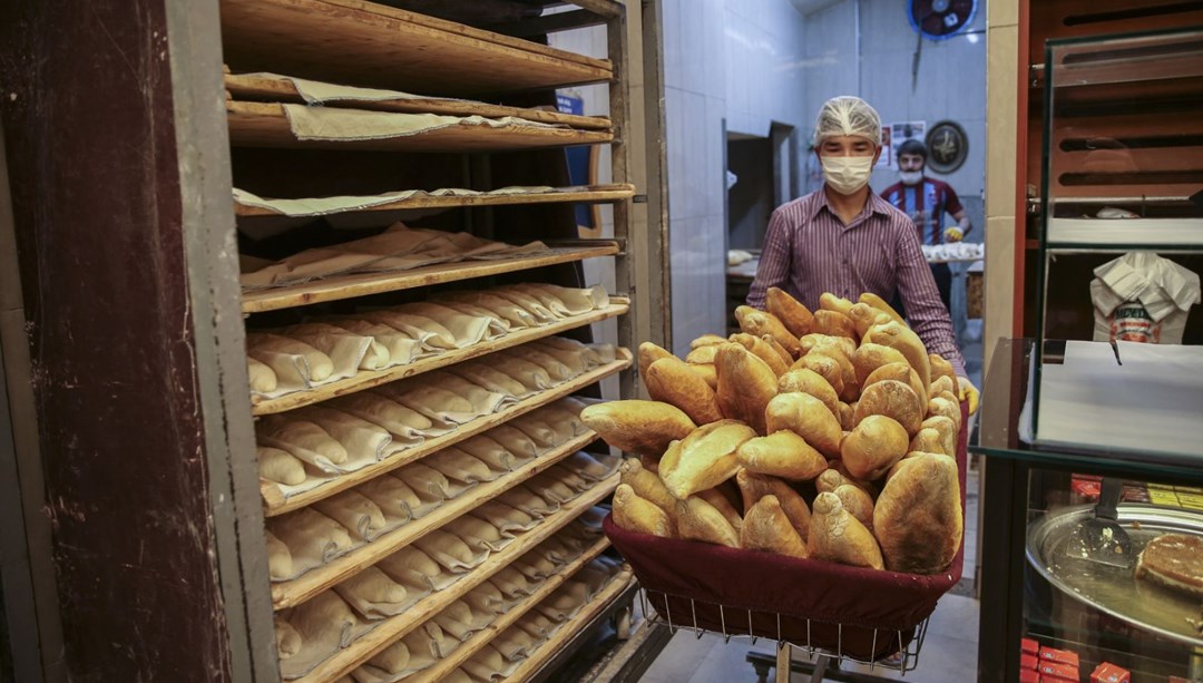 Fırıncılar ekmek dağıtacak
