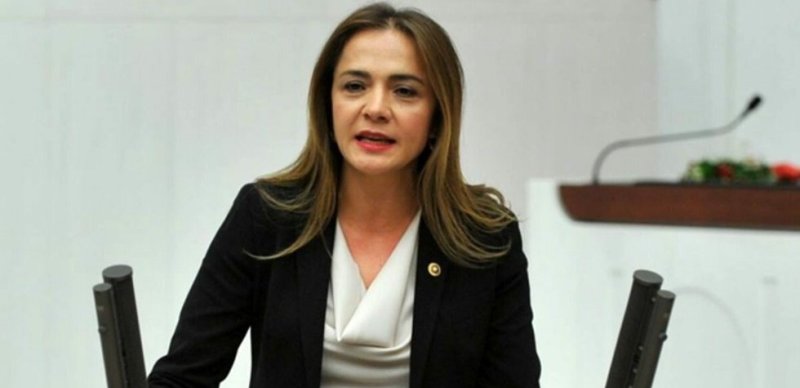 İlgezdi sordu: Sanatçılar için toplanan 320 milyon nerede?