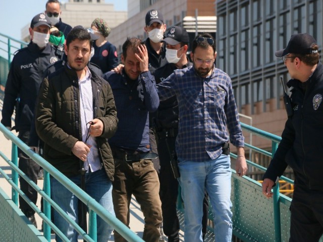 İşsizlik cinneti geçiren adam gözaltına alındı