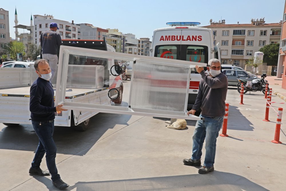 Temassız 'numune alma kabinleri hizmete sokuldu