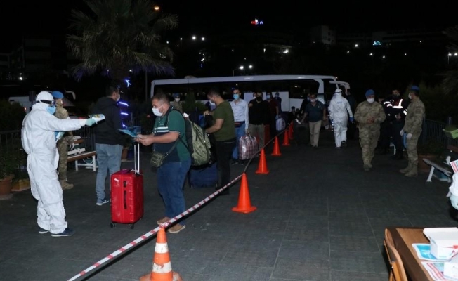 Katar'dan getirilen 291 kişi Manisa'da karantinada