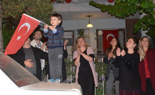 Turgutlulara 23 nisanda tek yürek oldu