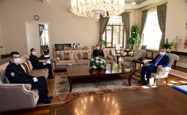 Vali Deniz Emniyet teşkilatını kutladı