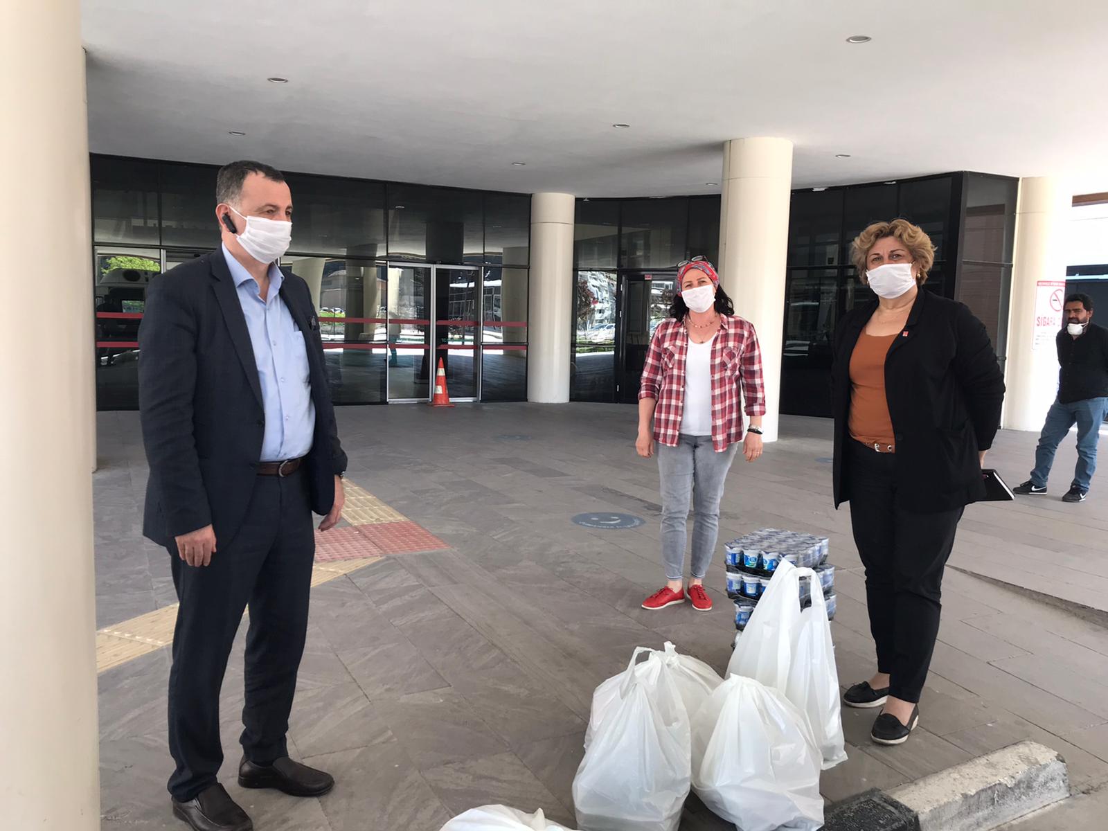 CHP il kadın kollarından sağlıkçılara gıda desteğı
