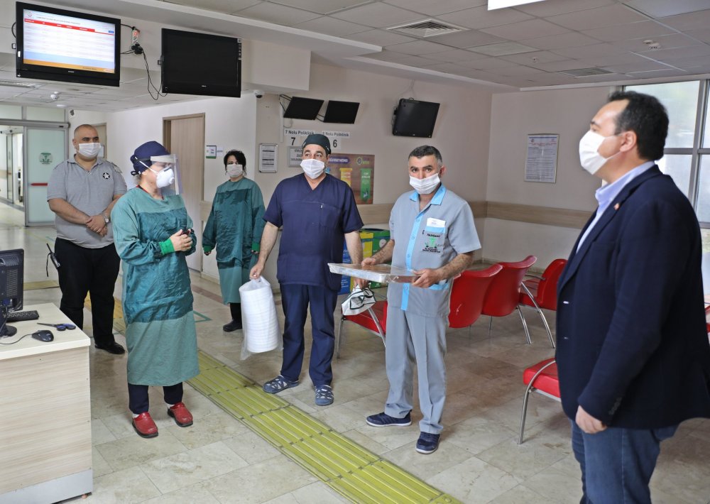 Akhisar Belediyesi hazırladığı korona raporunu halkla paylaştı